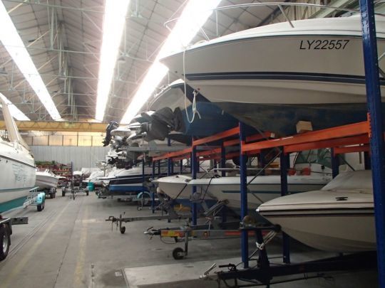 Chantier naval du Chablais est spécialisé dans les bateaux à moteur (mécanique, entretien et stockage) (c) CNC