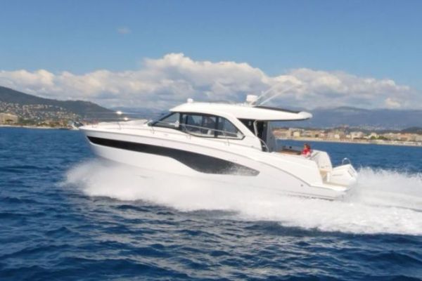Beneteau poursuit sa croissance au premier semestre malgr� un march� devenu plus prudent