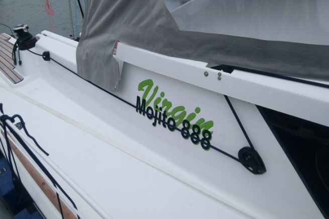 Le voilier Virgin Mojito d'IDB Marine est ralis  base de lin, de lige et de mousse PET