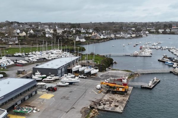 Fond il y a sept ans par Matthieu Heilmann, le chantier du Crapaud s'est impos comme une escale apprcie au pays des abers