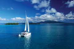 Catamaran en navigation