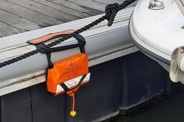 Magic Reboard: Une chelle de secours fiable et durable pour les ports de plaisance