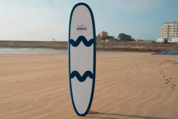 Newave Surfboards Lev E De Fonds R Ussie Avant Un Lancement De Ima Image 47771