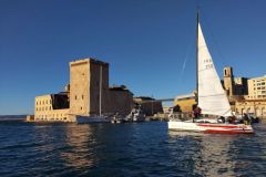 Une belle lumi�re hivernale � la sortie du Vieux Port