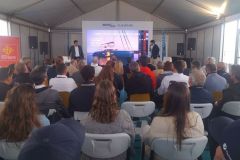 La cr�ation d'E-lektra a�t� annonc�e durant l�International Multihull Show