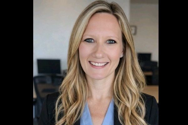 Yvonne Nicklaus prend la responsabilité de la communication et des relations publiques pour Mercury Marine