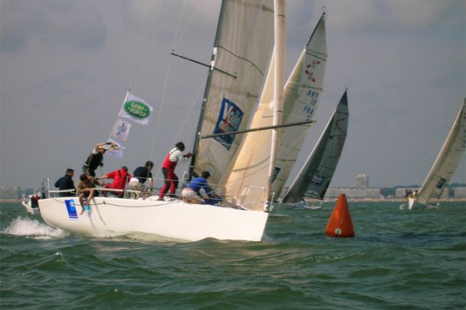 Mumm 30 lors du grand prix Atlantique  Pornichet