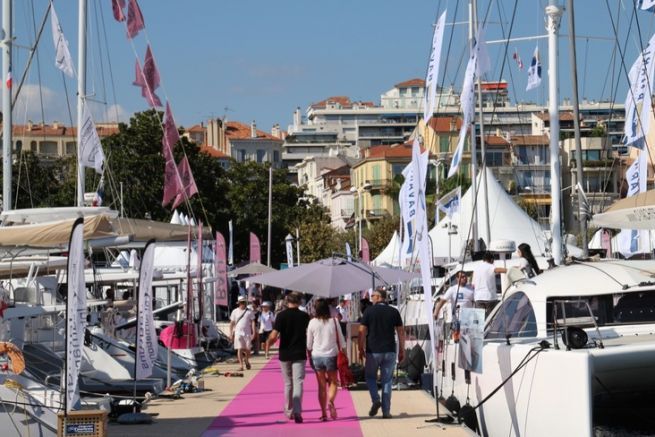 Visiteurs au Cannes Yachting Festival