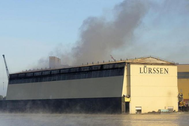 Incendie dans le dry dock du chantier Lrssen