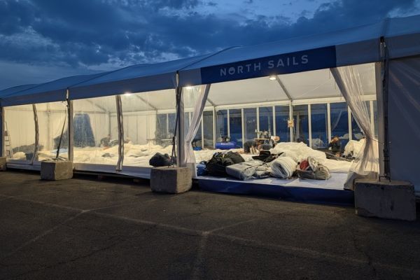 Aux Voiles de Saint-Tropez, North Sails monte une voilerie de 250 m�